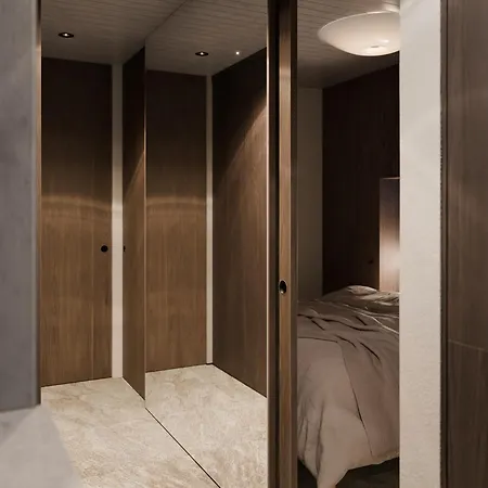 North Halo By 16c Hilla Levi