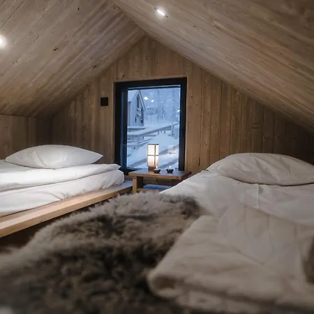 North Halo By 16c Hilla *